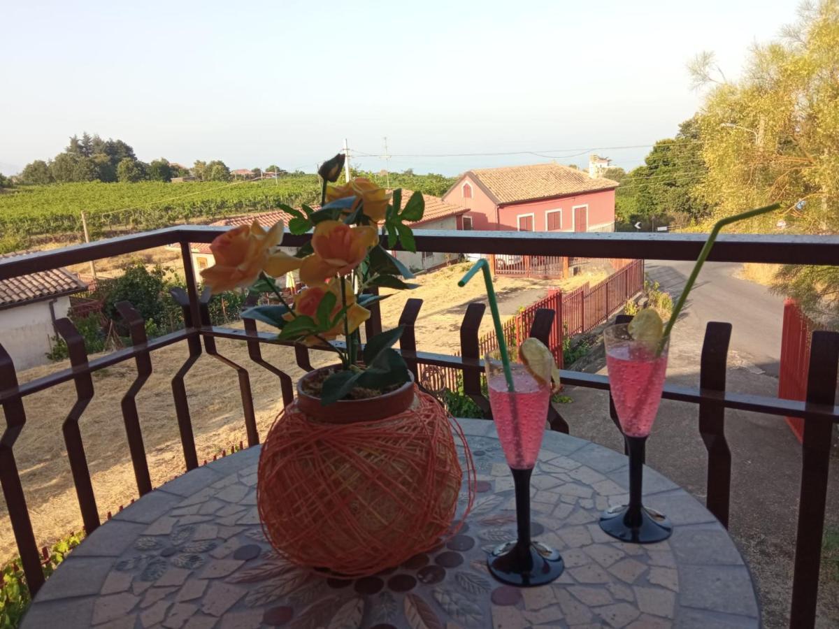 Petite Maison Dell'Etna Мило Экстерьер фото